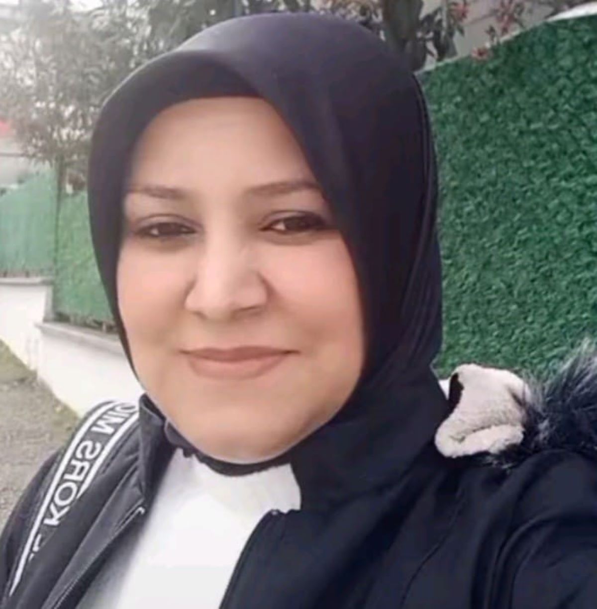 Korkunç Cinayet 3 Çocuk Annesinin 24 Yerinden Bıçaklanarak Öldürülme Anı Kamerada 4