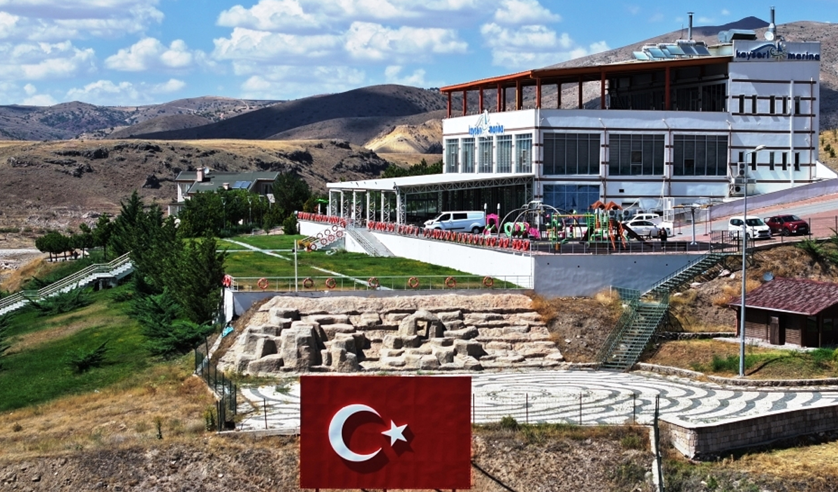 M A R İ N A4