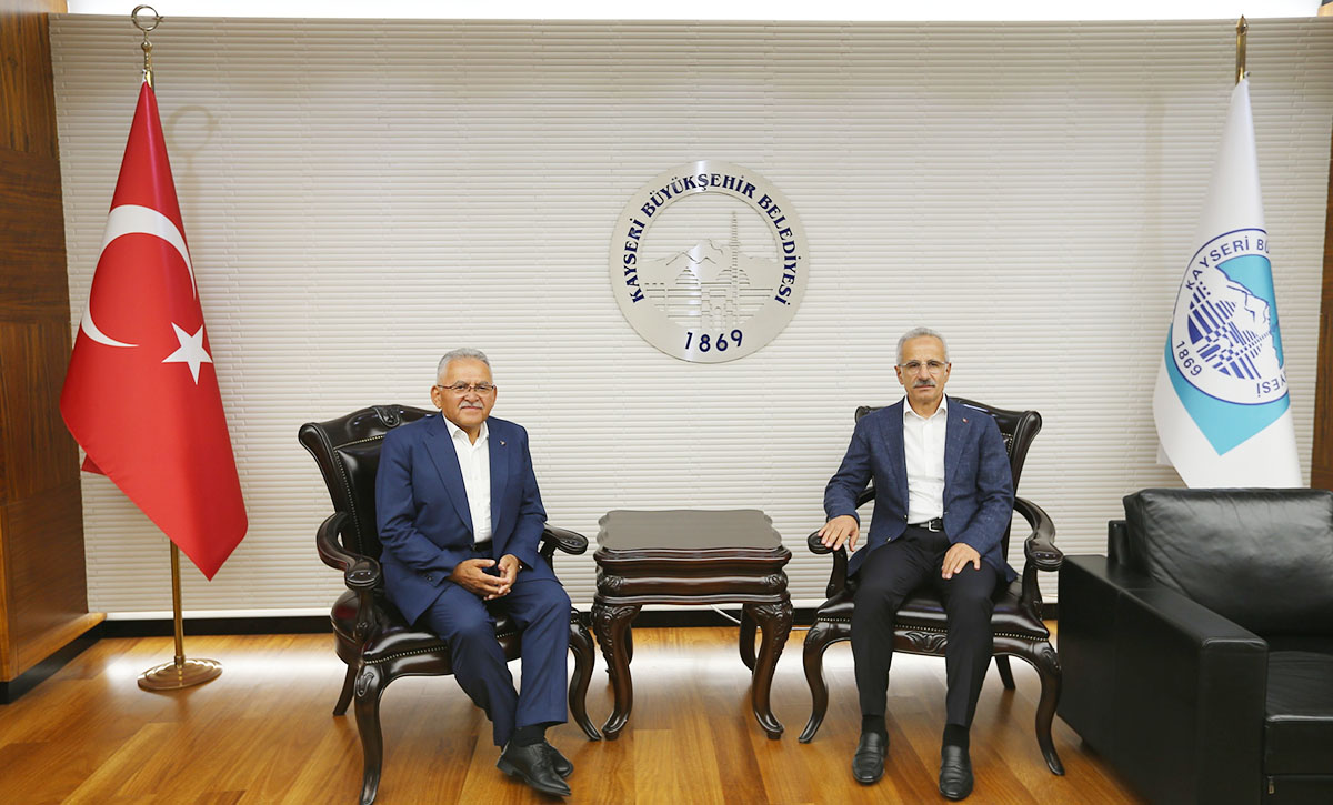 Memduh Büyükkılıç'a Ziyaret1