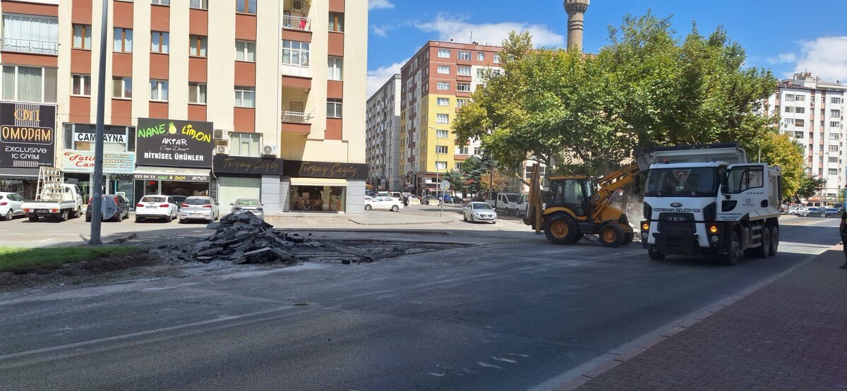 Sürücüler Dikkat! Kayseri’nin O Caddesinde Kavşak Çalışması! (2)