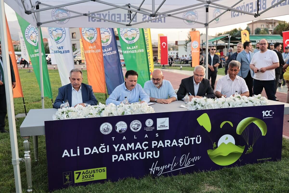 Talas’ta Beklenen Gün Geldi! Kayseri Protokolünü Bir Araya Getiren Toplantı (4)