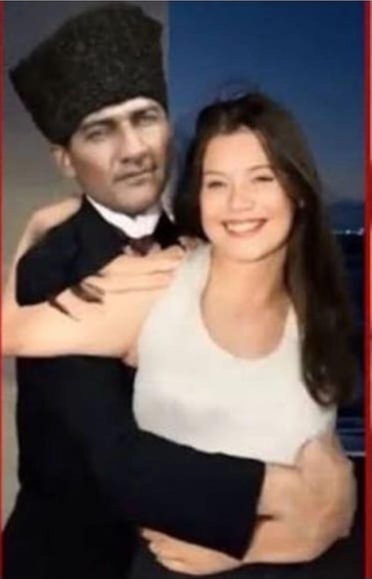 Tiktok’ta Rezaletler Bitmiyor! Atatürk’e Sarılma Akımı Ortalığı Karıştırdı! Tepkiler Çığ Gibi Büyüdü! 1