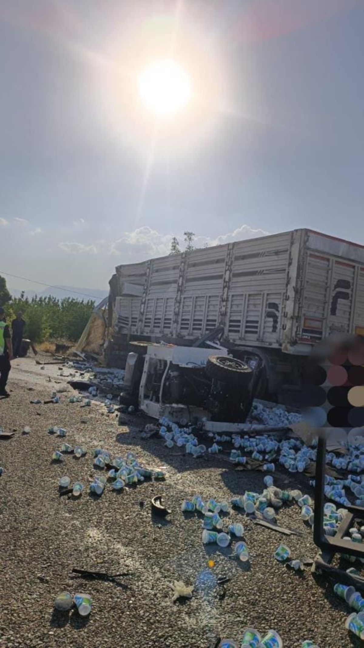Tir’la Kamyon Çarpıştı Ölü Ve Yaralı Var! 2
