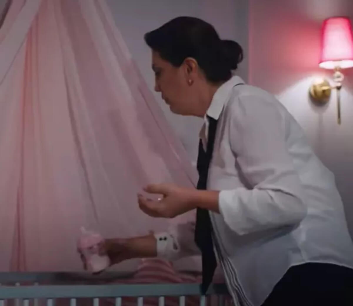 Narin’in Acısı Tazeyken Kızılcık Şerbeti’ndeki O Sahne’ye Tepki Yağdı!