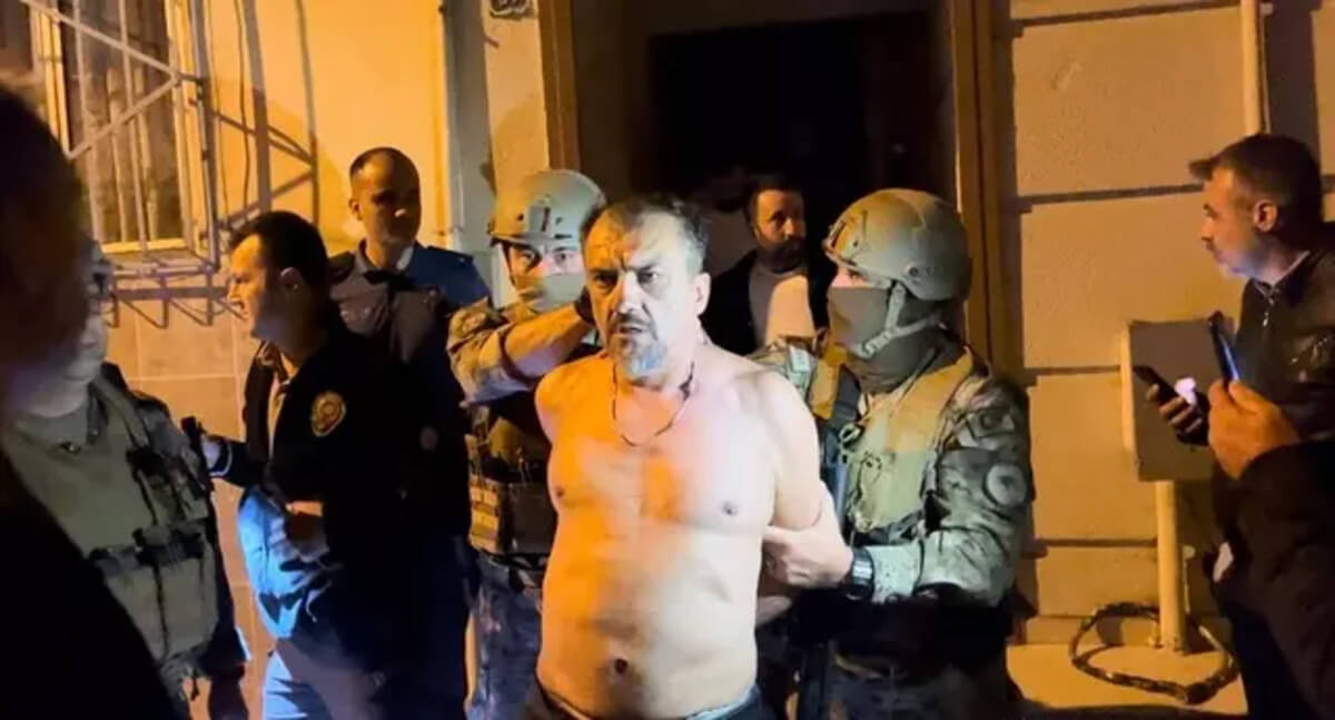 Eski Boksör Polise Silah Çekti! Özel Harekat Devreye Girdi!