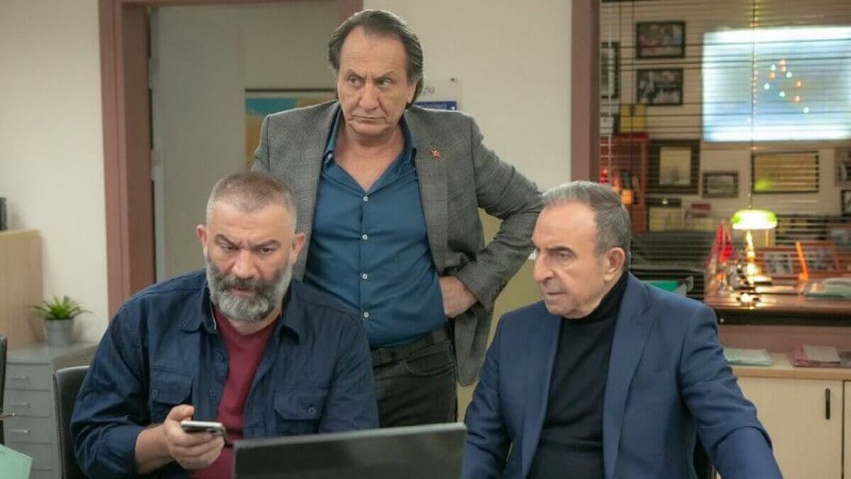 Arka sokaklarda Molotof Atıp Ünlü Oyuncuyu Yaktılar! Yeniden Gündem Oldu!