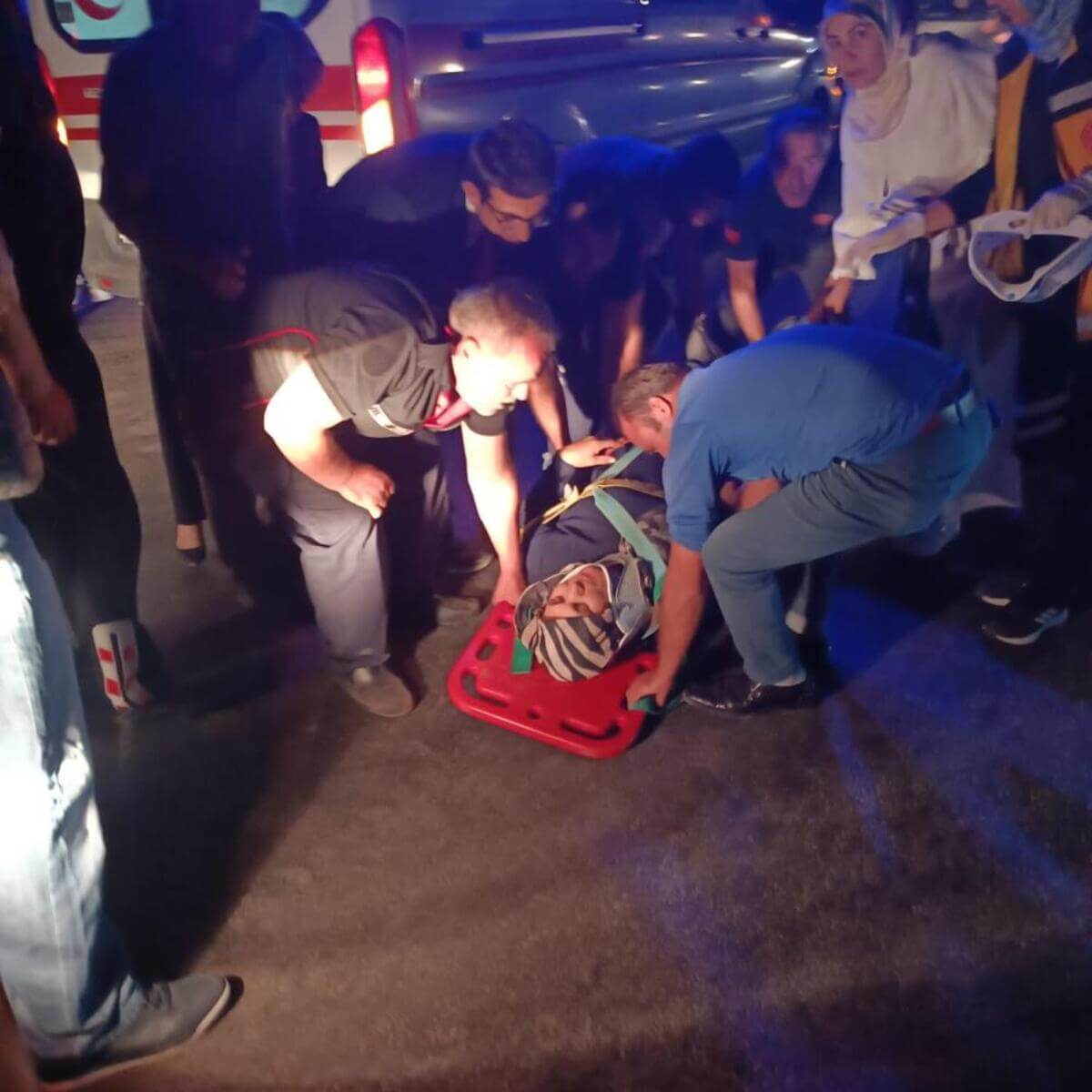 Feci Kazada Yol Kırmızıya Boyandı! 10 Yaralı