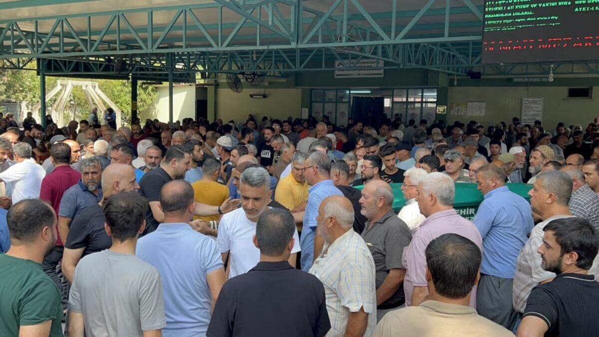 Sokak Ortasındaki İşlenen Kadın Cinayetinde Kahreden Detay!