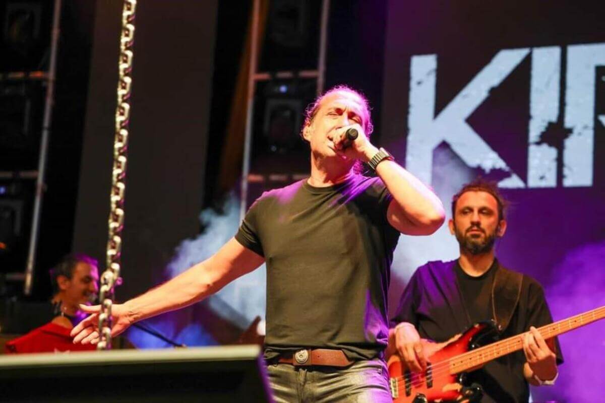 Ünlü Şarkıcı Kendi Konserine Giderken Kayboldu!