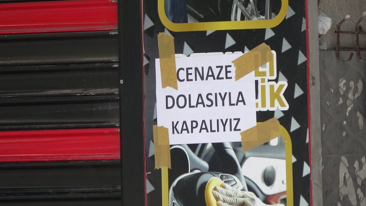 Dönerci Çalışanına Kanlı İnfaz! Pompalı Tüfekle Dehşet Saçtı!