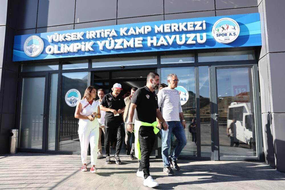 Kayseri’ye Gelen Arda Turan’dan Övgü Dolu Sözler: Bayıldım!
