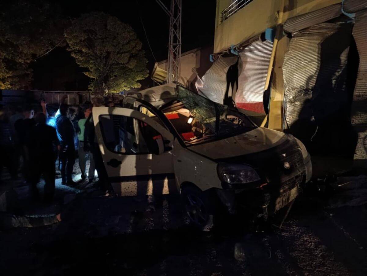 Kamyonetin Freni Boşaldı, Ortalık Savaş Alanına Döndü!