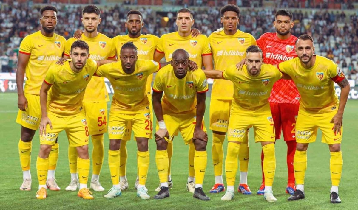 Burak Yılmaz Ve Arda Turan (1)