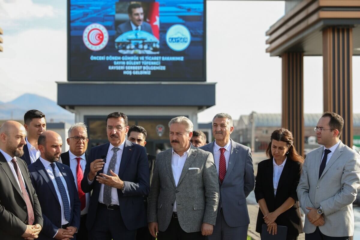 Eski Bakandan Serbest Bölgeye Dikkat Çeken Ziyaret! Kayseri'ye Övgü Dolu Sözler (2)