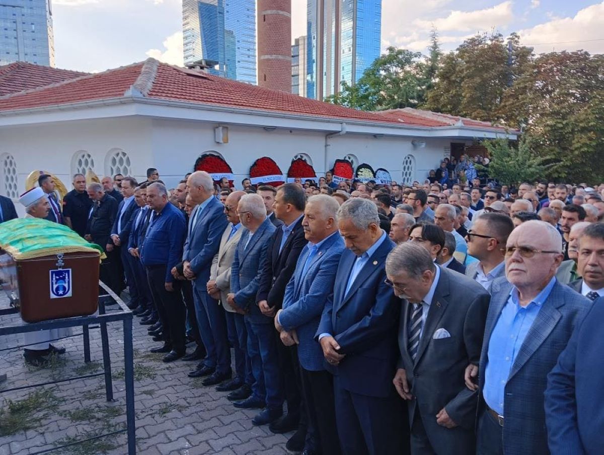 Eski Bakan’ın Damadı Hayatını Kaybetti! Kayserili Elitaş Yalnız Bırakmadı 2