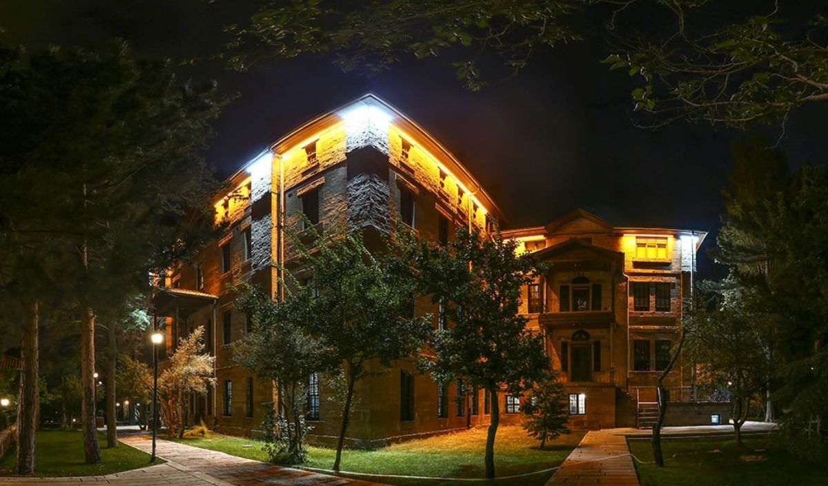 Gençlikmerkezi (6)-1