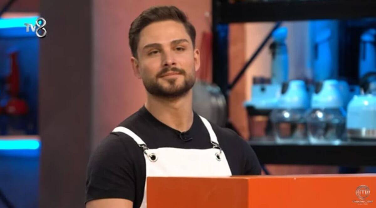 Masterchef’te O Favori İsmin Üzerine Kızgın Yağ Döküldü!