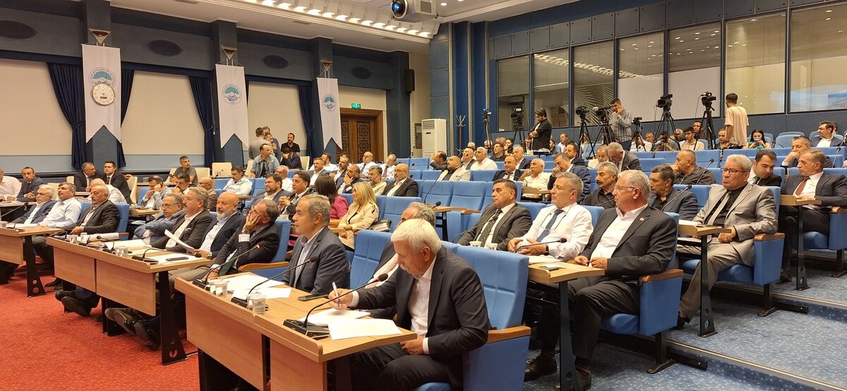 Kayseri’de Belediyelere 1 Milyarlık Ek Bütçe! (1)