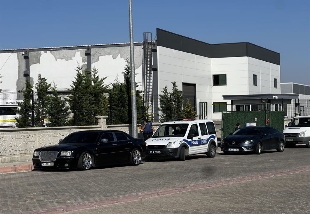 Kayseri’de Kadın Cinayeti Tartıştığı Arkadaşı Tarafından Öldürüldü! 3