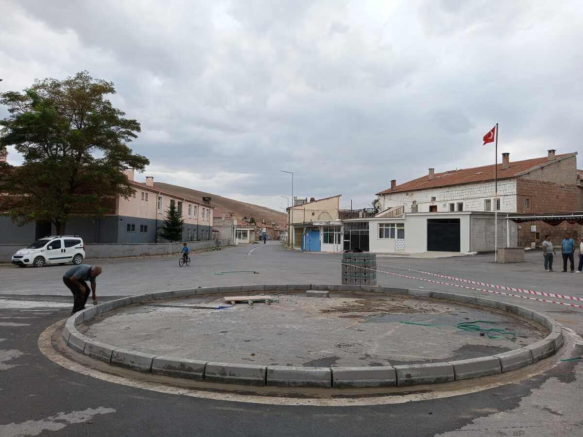 Kayseri’de Meydanlar Yenileniyor (2)