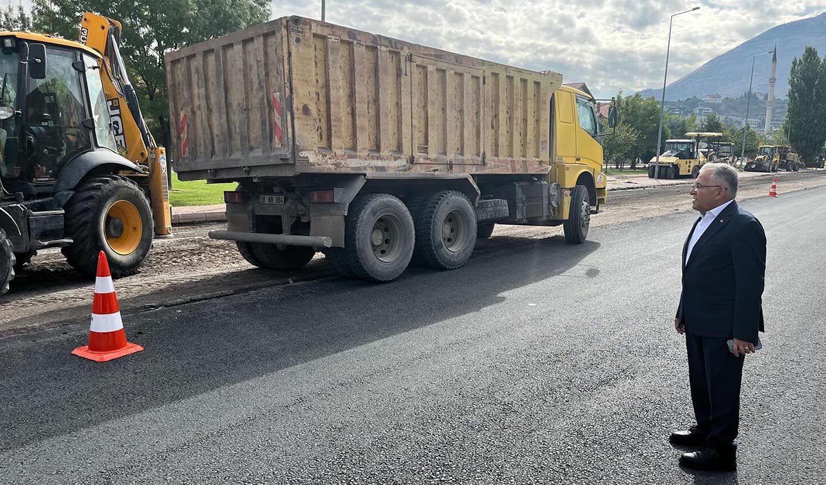 Kayseride O Yollar Baştan Sona Yenileniyor