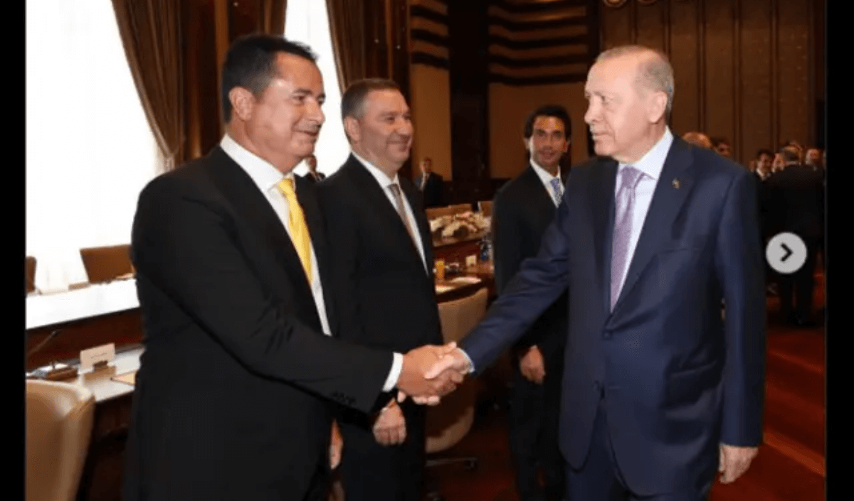 Oyumu AK Parti’ye Verdim Demişti! Acun Ilıcalı’nın Cumhurbaşkanı Erdoğan İle Pozu Olay Oldu!