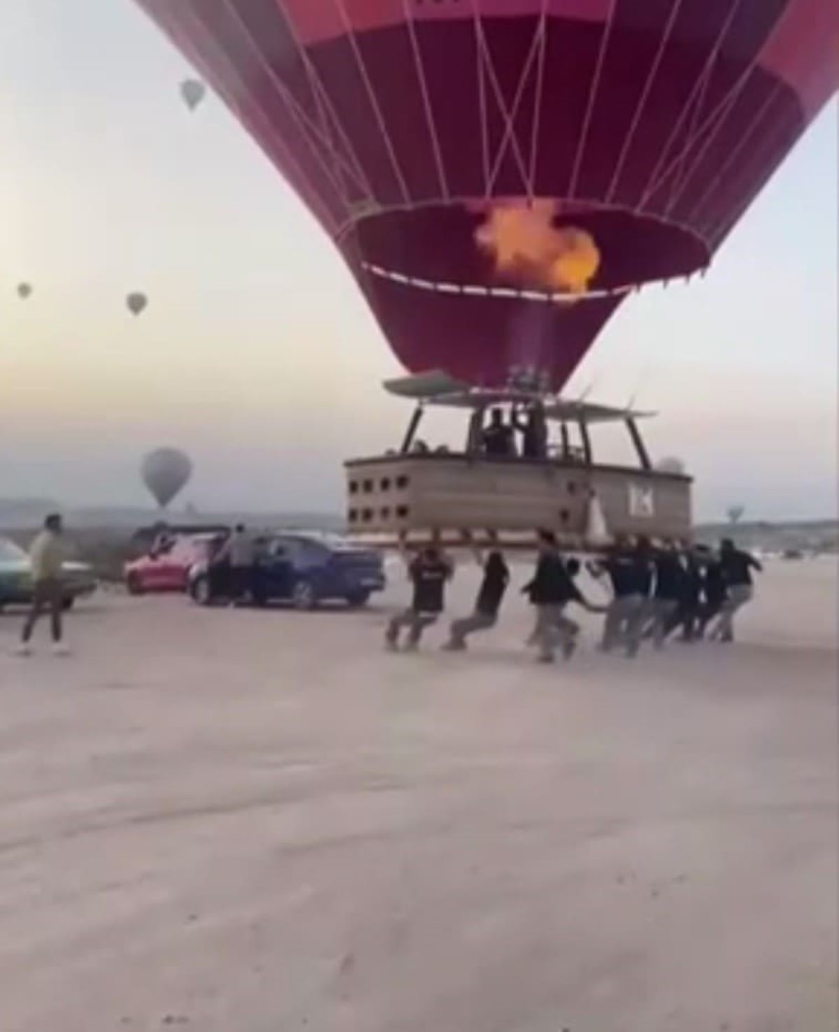 Nevşehir’de Felaket Sıcak Hava Balonu İle Otomobil Çarpıştı! 2