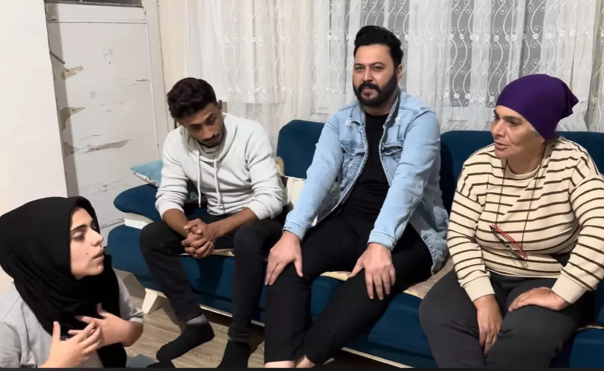 Esra Erol’un Fatma’sı sohbet uygulamasından buldu! Yeni sevgilisiyle ortaya çıktı!