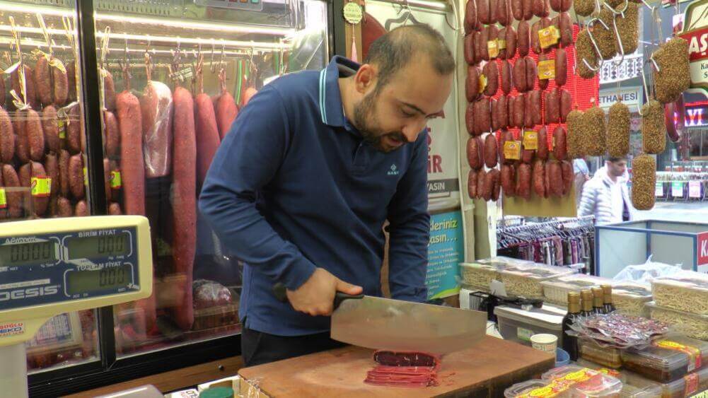 Kayseri’de Pastırma Sıcağı Gelmedi Ama Yine de Cep Yakıyor!