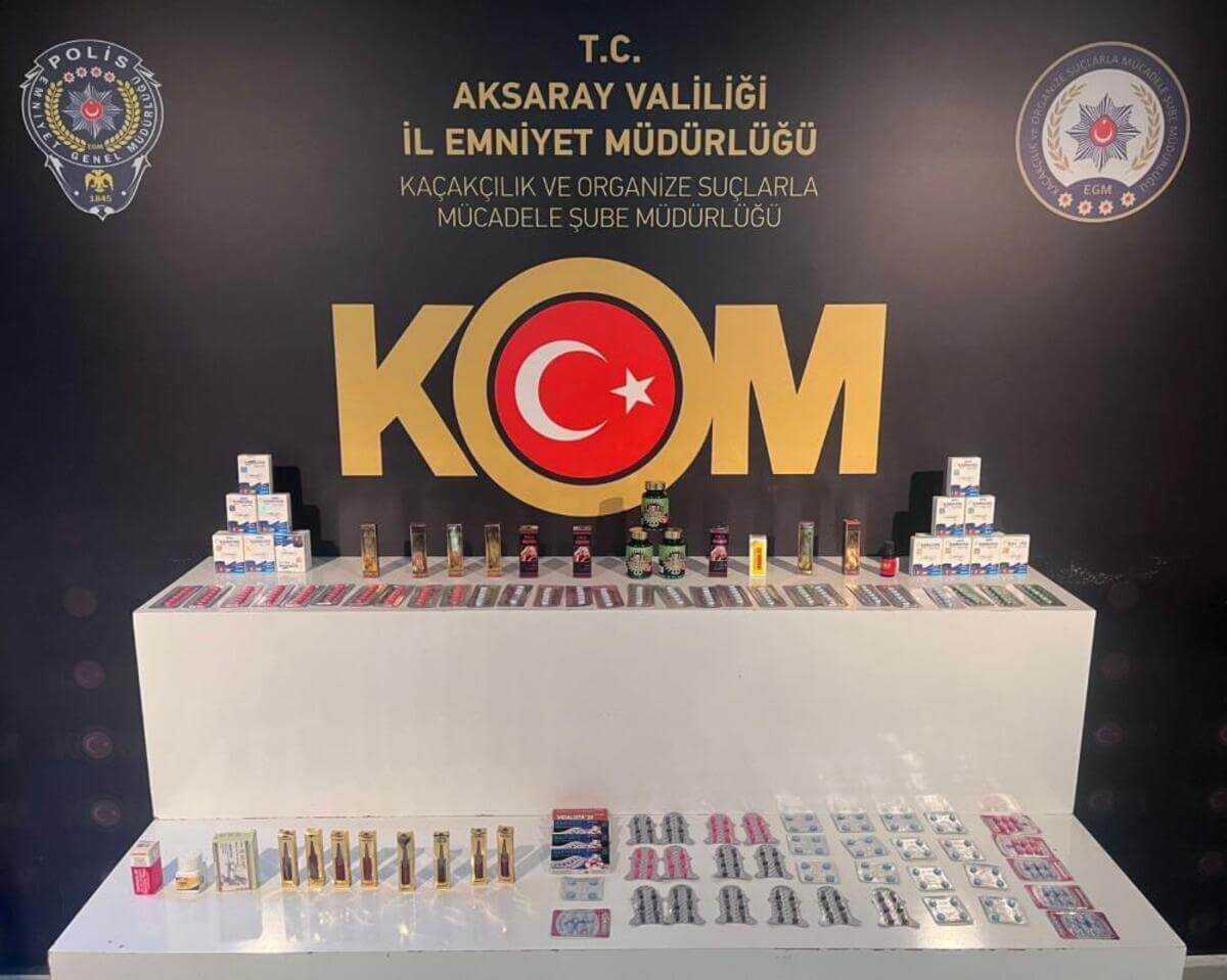 Sahte cinsel ürünler satan adamın iş yerine baskın!