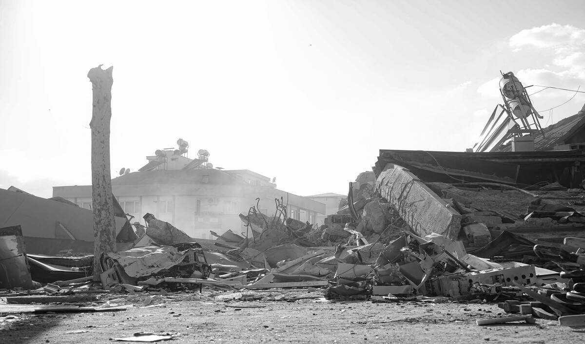 Deprem (2)