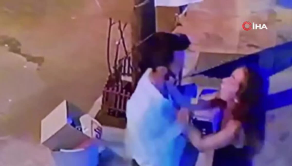 Ünlü Şarkıcı Eski Sevgilisini Darp Ettiği İddiasıyla Yargılanıyordu! Karar Açıklandı!