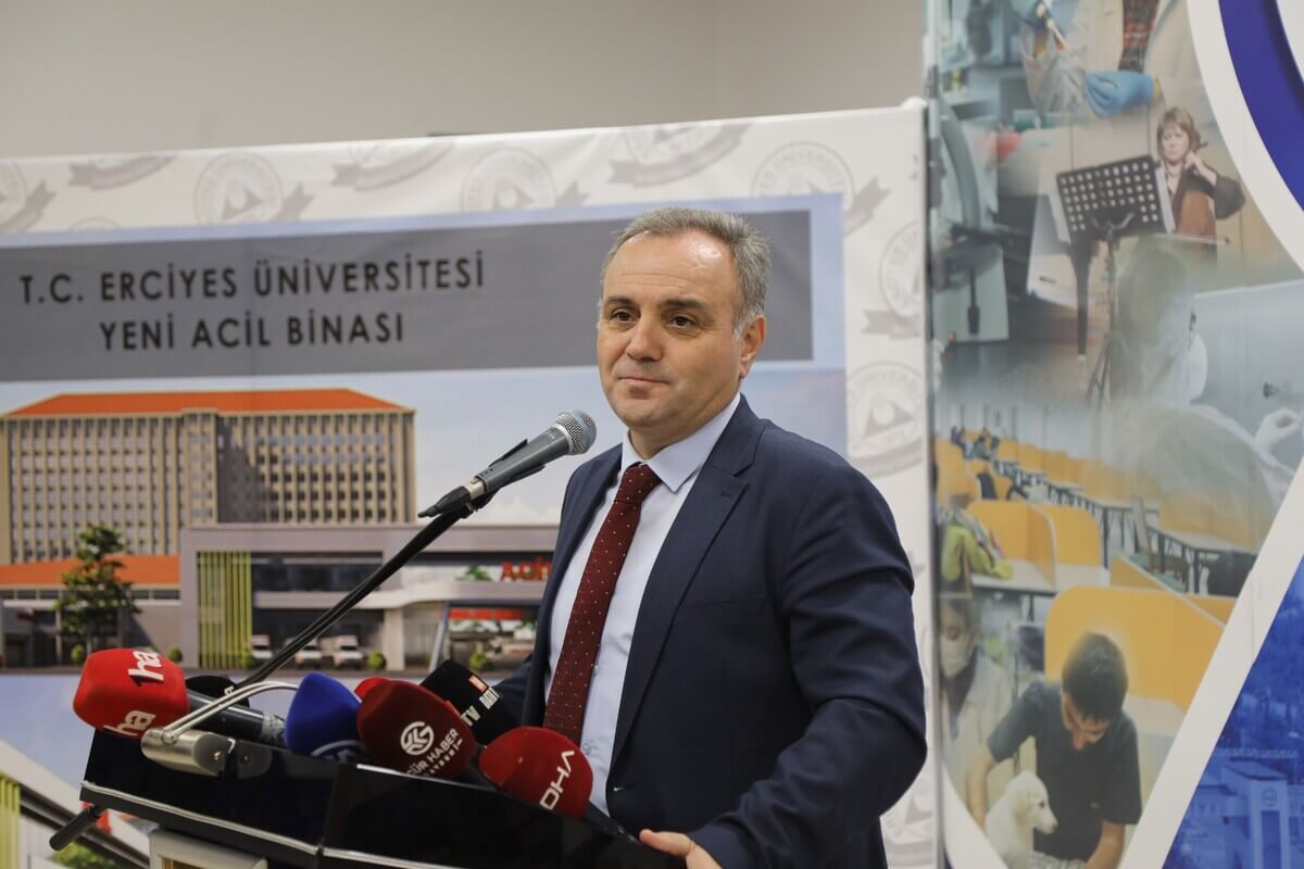 Erü Tıp Fakültesinde Dev Proje! Bakın Ne Yapıldı (1)