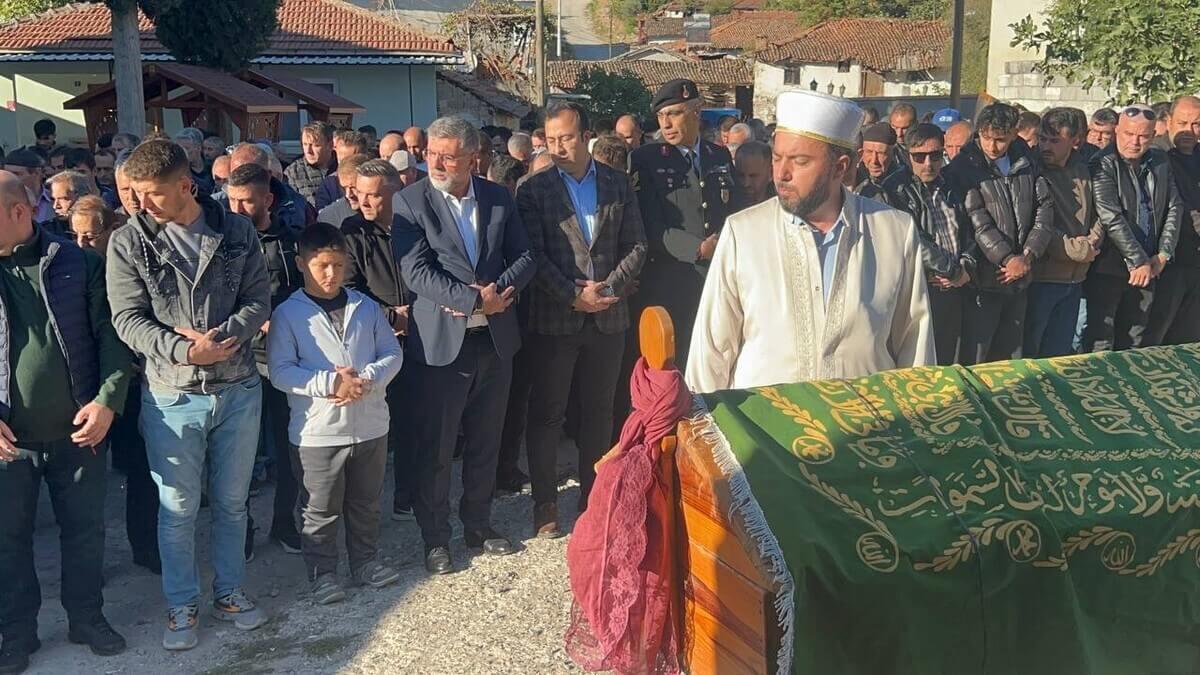 Feci Kazada Hayatını Kaybeden 4 Kişi Son Yolculuğuna Uğurlandı! (3)