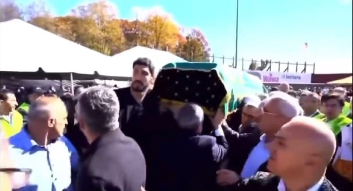 Fetö’nün Cenazesinde O Isim Tabutun Başından Hiç Ayrılmadı! 1