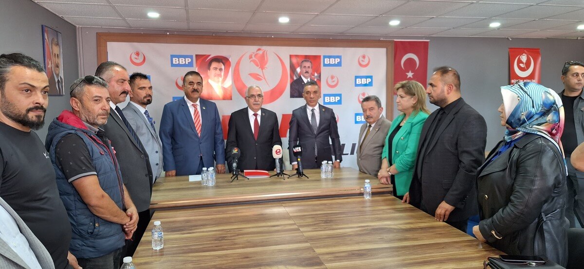 Genel Başkan Yardımcısından Parti’de İstifa İddialarına Yanıt Geldi 2 (3)
