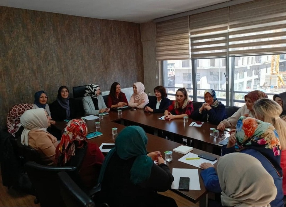 Kayseri Kadın Kolları (1)