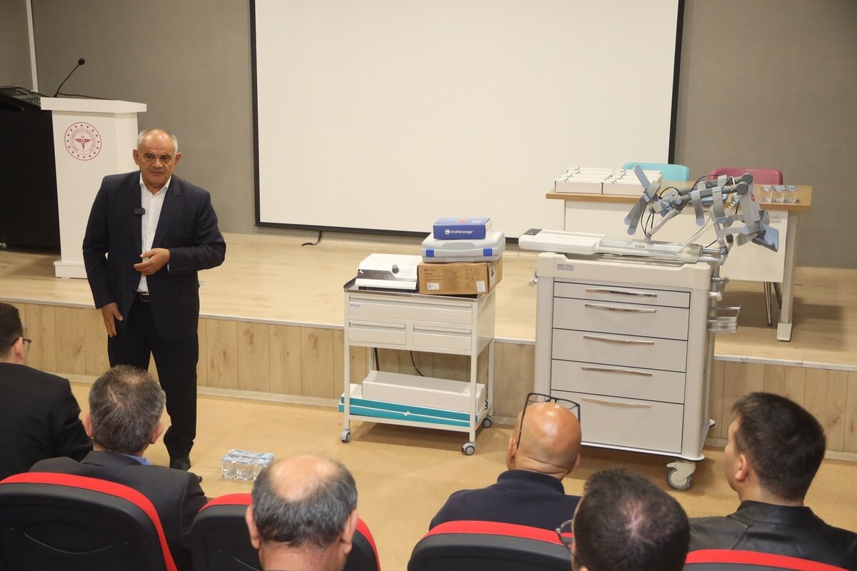 Kayseri'de Belediye Başkanı Bakın Neyi Bağışladı (4)