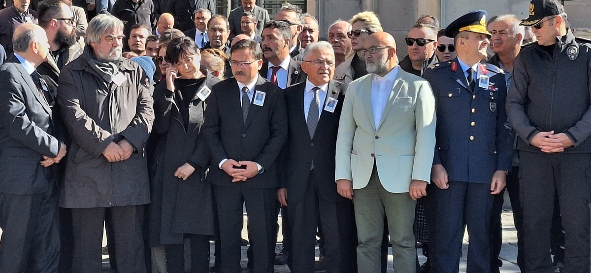 Kayserili Eski Bakan Sabahattin Çakmakoğlu Için Tören Düzenlendi! (2)