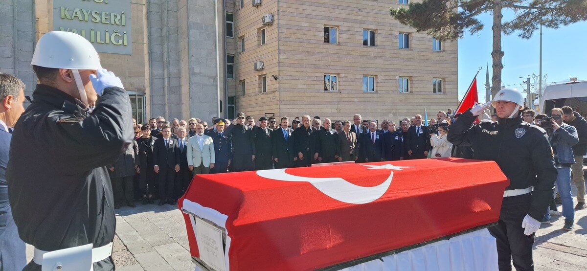 Kayserili Eski Bakan Sabahattin Çakmakoğlu Için Tören Düzenlendi! (4)