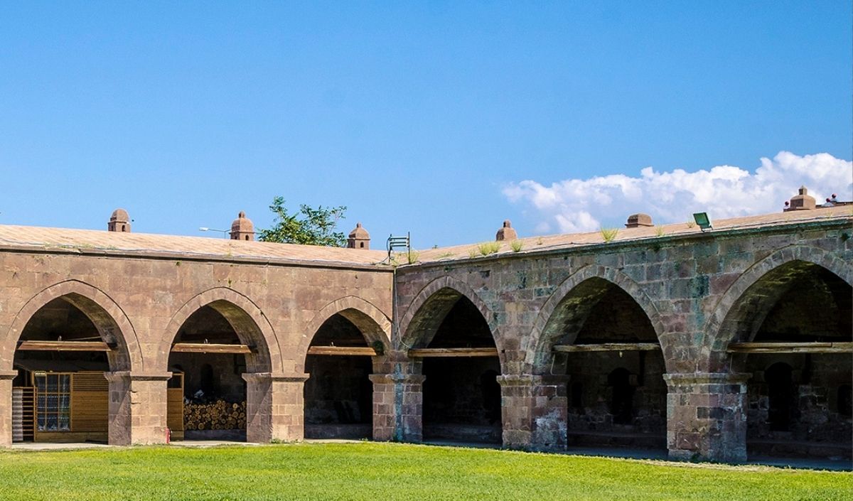 Kervansaray Içi