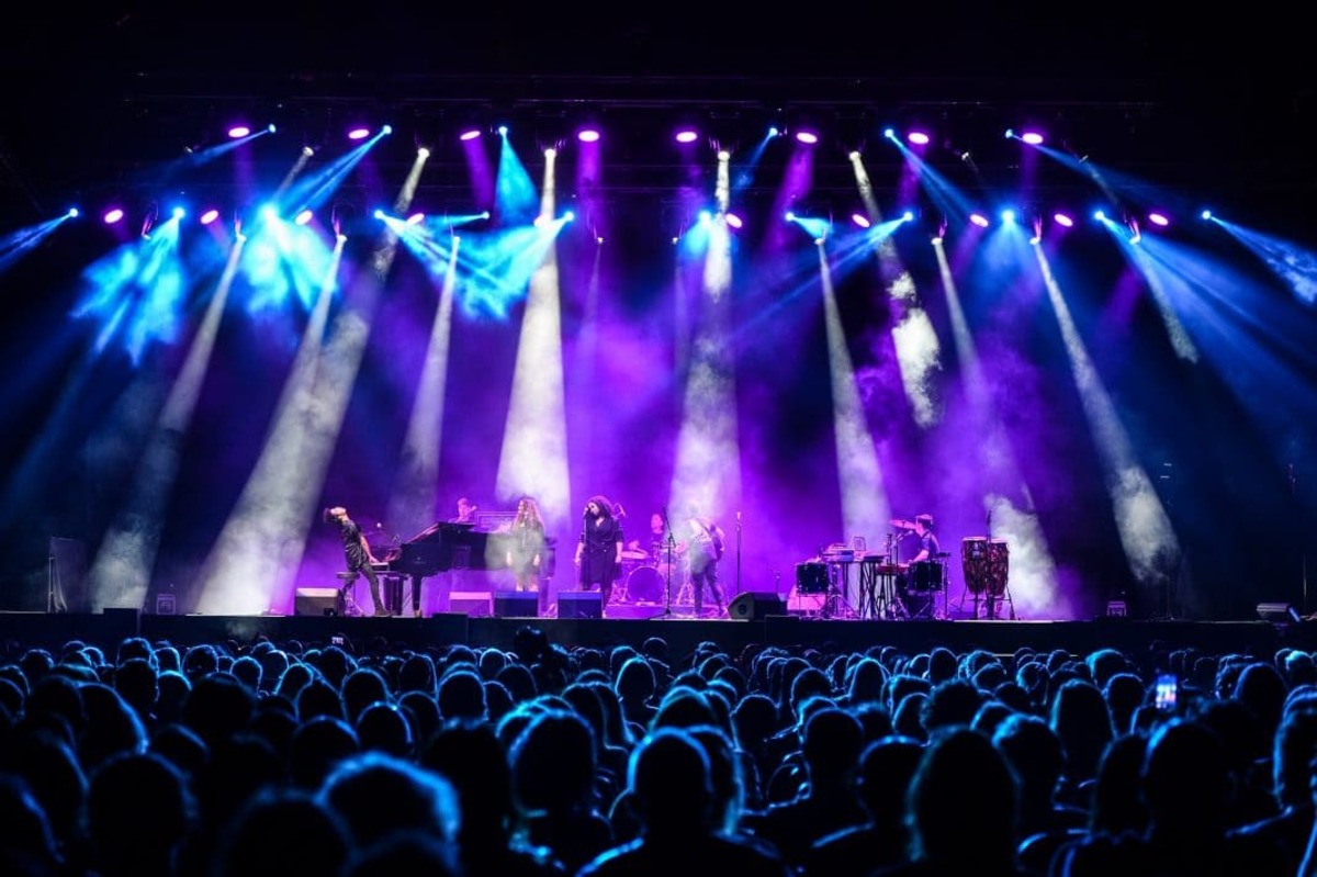 Konser Ara Foti