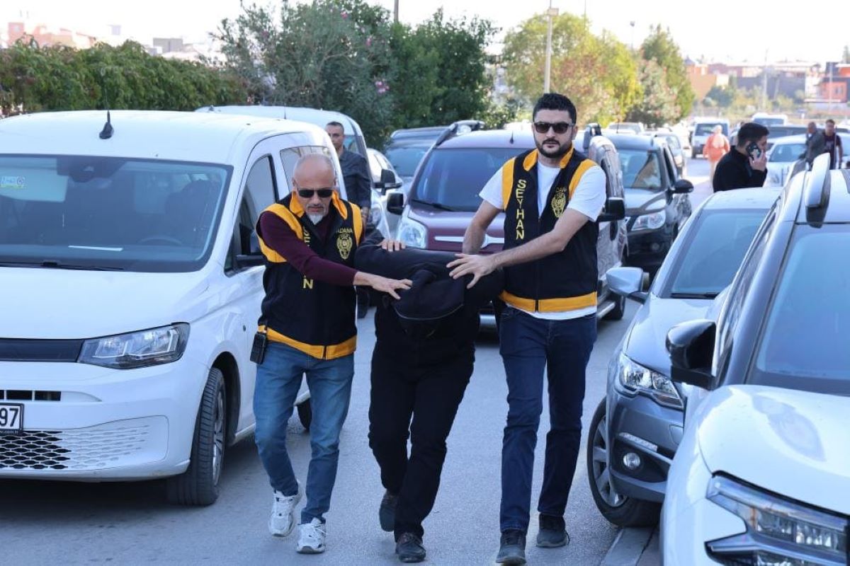 Korku Dolu Anlar Boşanma Aşamasındaki Karısını Sokak Ortasında Kaçırmaya Çalıştı! 2
