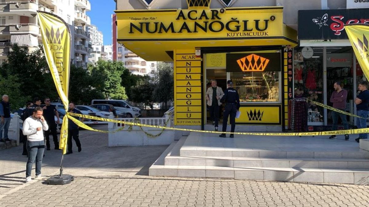 Korkunç Olay İşyeri Sahibini Tabancayla Vurup, Altınları Çaldı! 3