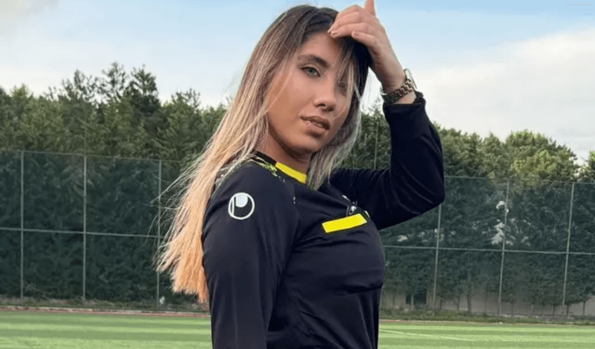 cinsel içerikli
