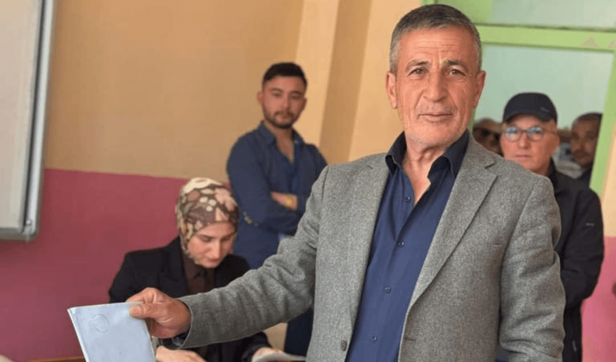 Kayseri’de skandal olay! Belediye Başkanı oğlu tarafından darp edildi!