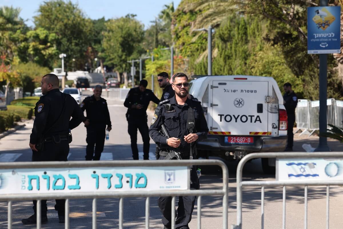 Netanyahu'ya Şok Saldırı! (1)