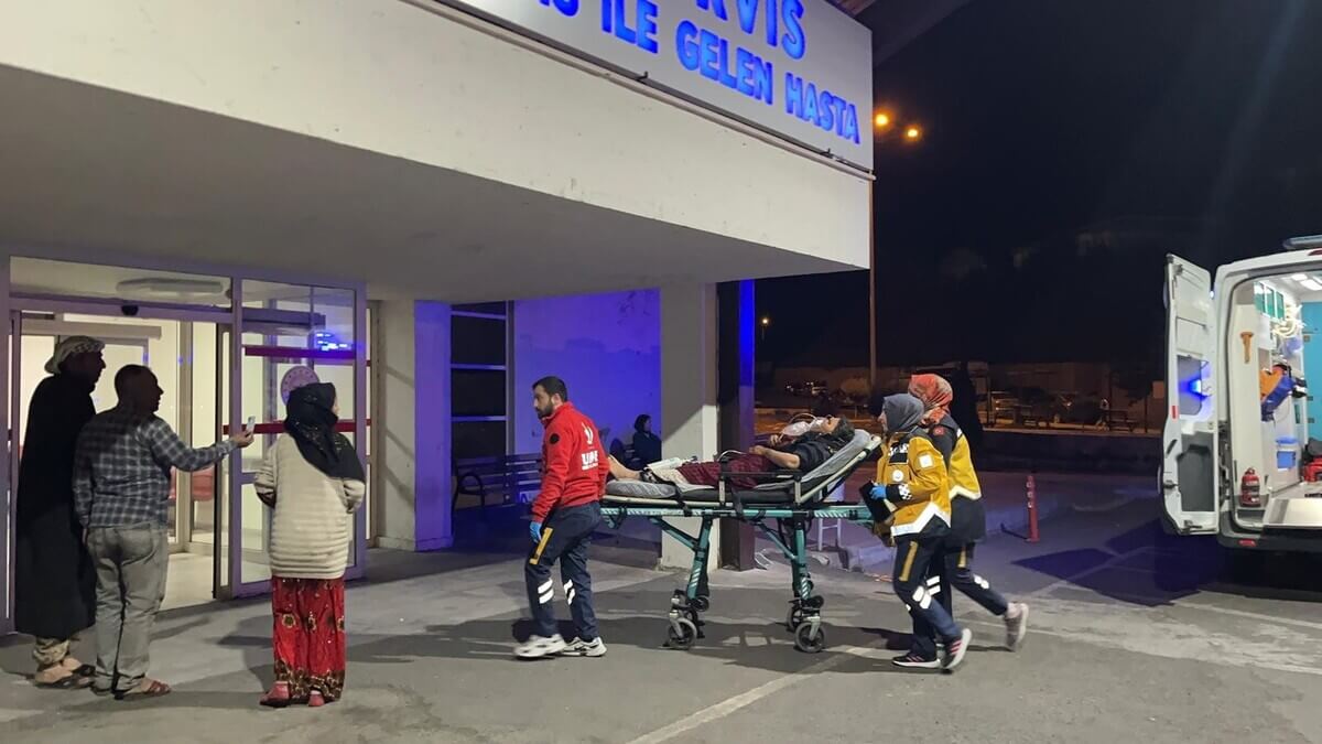 Nevşehir'de Aynı Aileden 2'Si Çocuk 4 Kişi, Isınmak Için Yaktıkları Mangaldan Zehirlendi! (2)