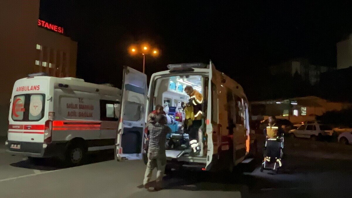 Nevşehir'de Aynı Aileden 2'Si Çocuk 4 Kişi, Isınmak Için Yaktıkları Mangaldan Zehirlendi! (3)