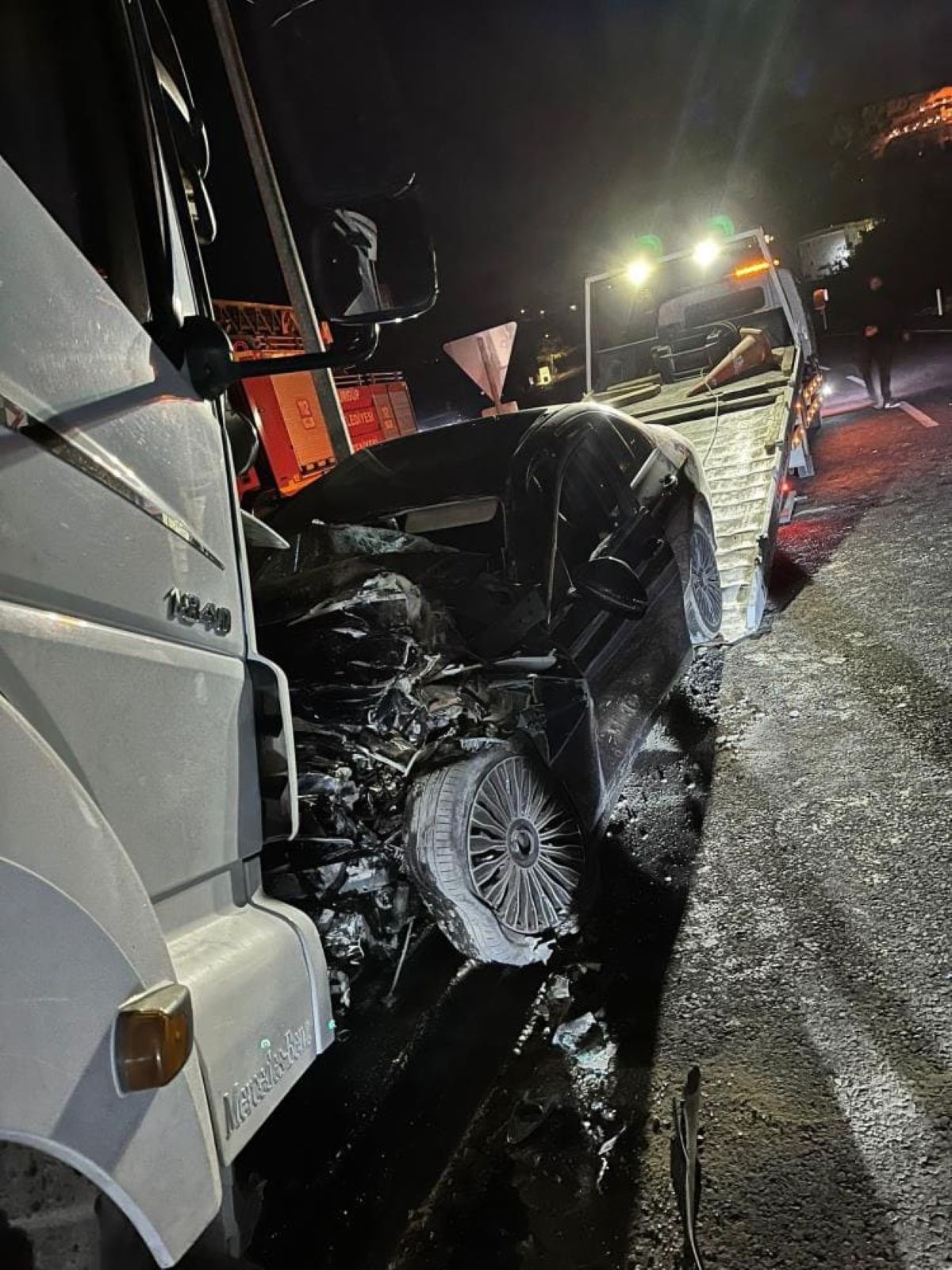 Nevşehir’de Tir’la Otomobil Kafa Kafaya Girdi Ölü Ve Yaralı Var 2